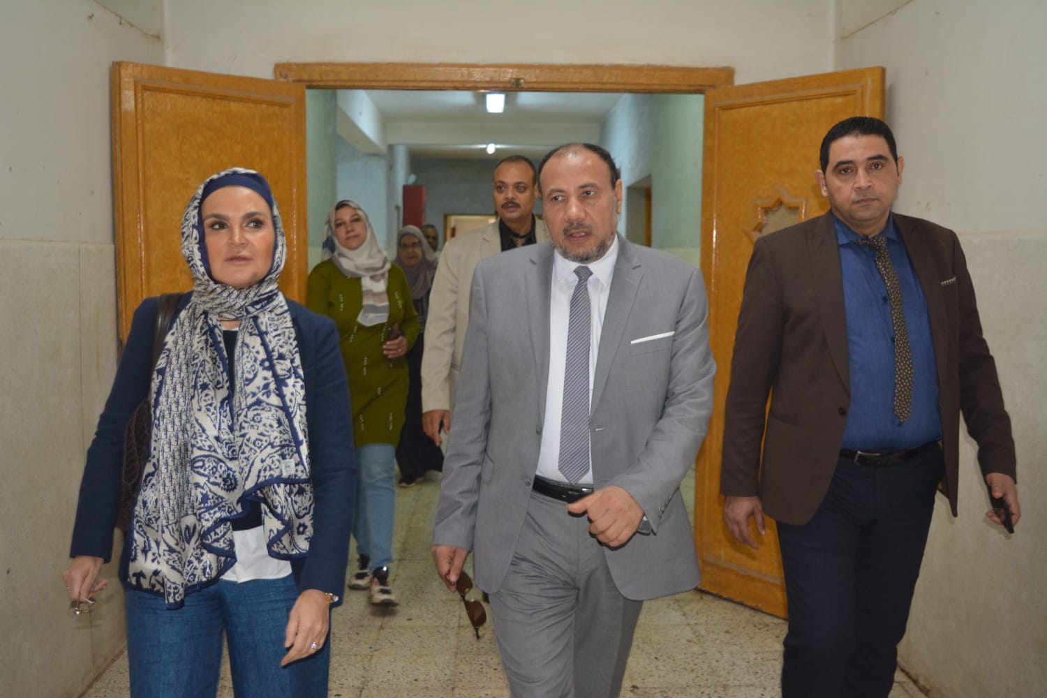 الدكتورة سحر نصر في جولة بجامعة الأزهر بأسيوط 