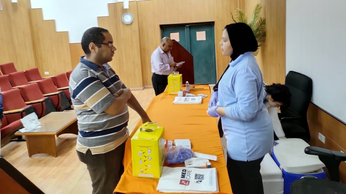 صور من الحدث 