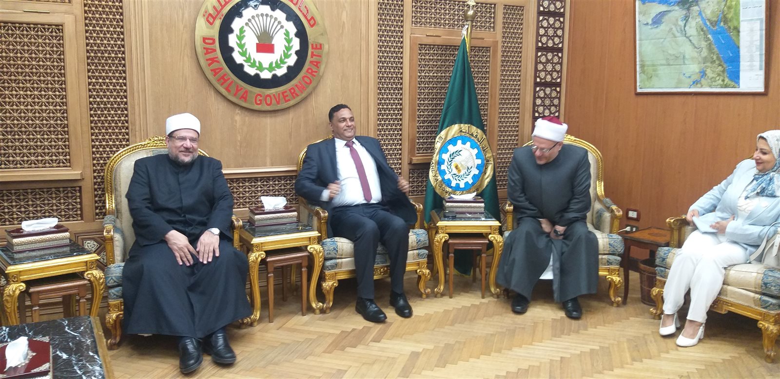 وزير الاوقاف ومفنى الجمهورية