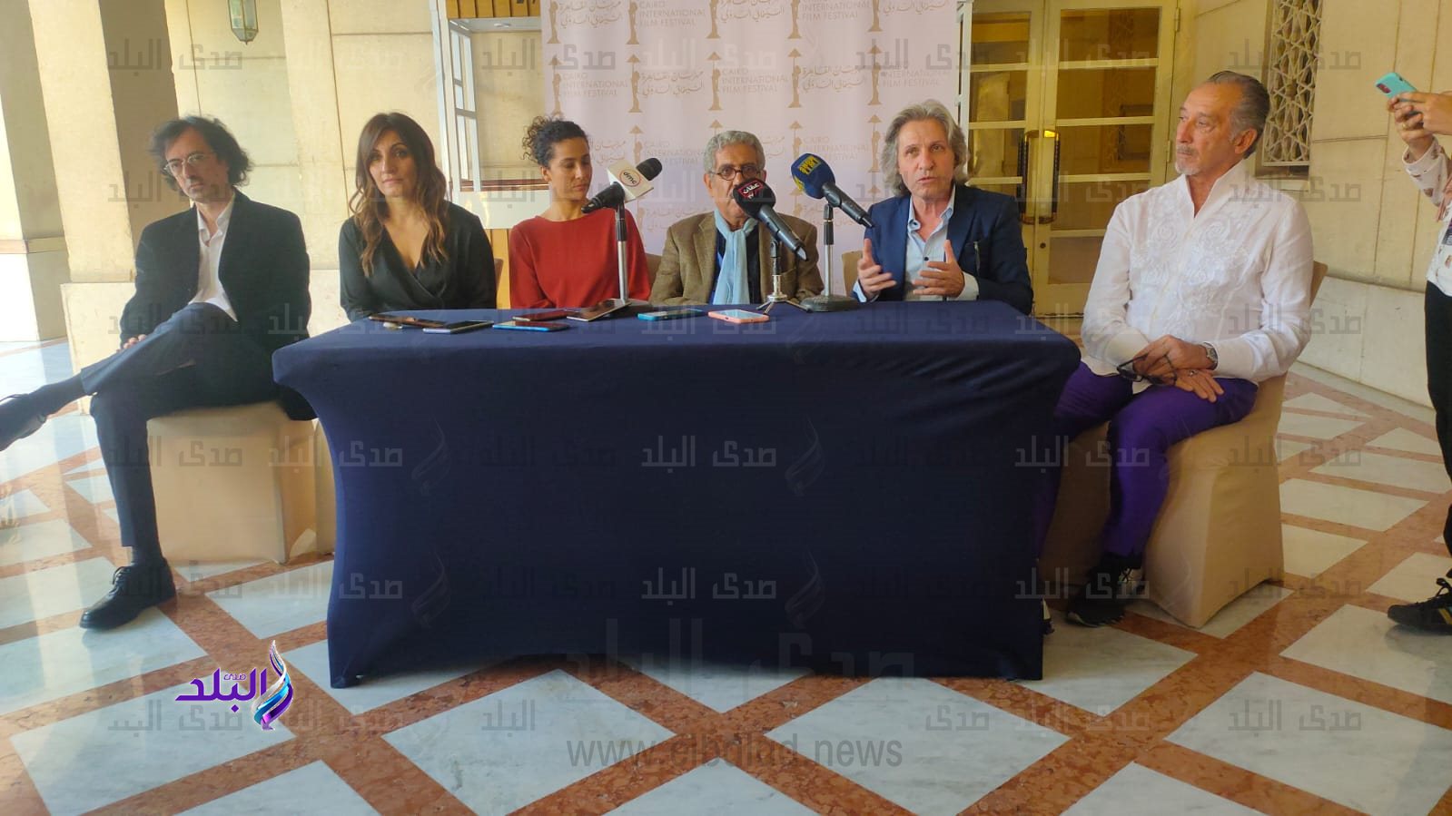 صور من الندوة