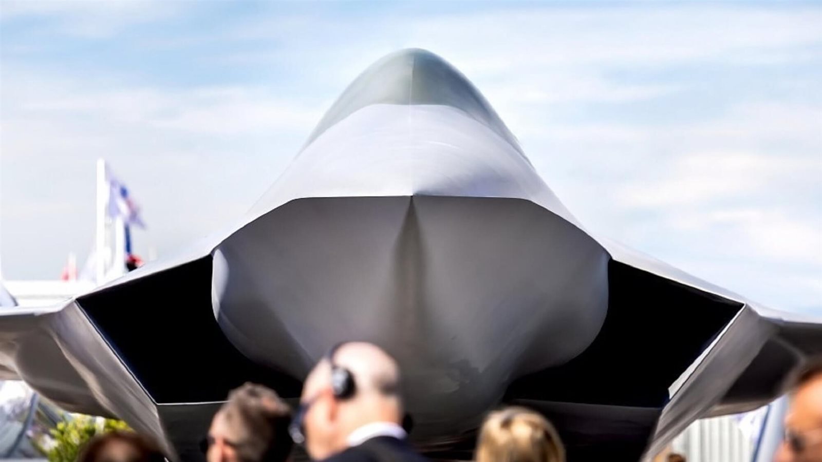 مشروع دفاعي ضخم بين فرنسا والمانيا واسبانيا 