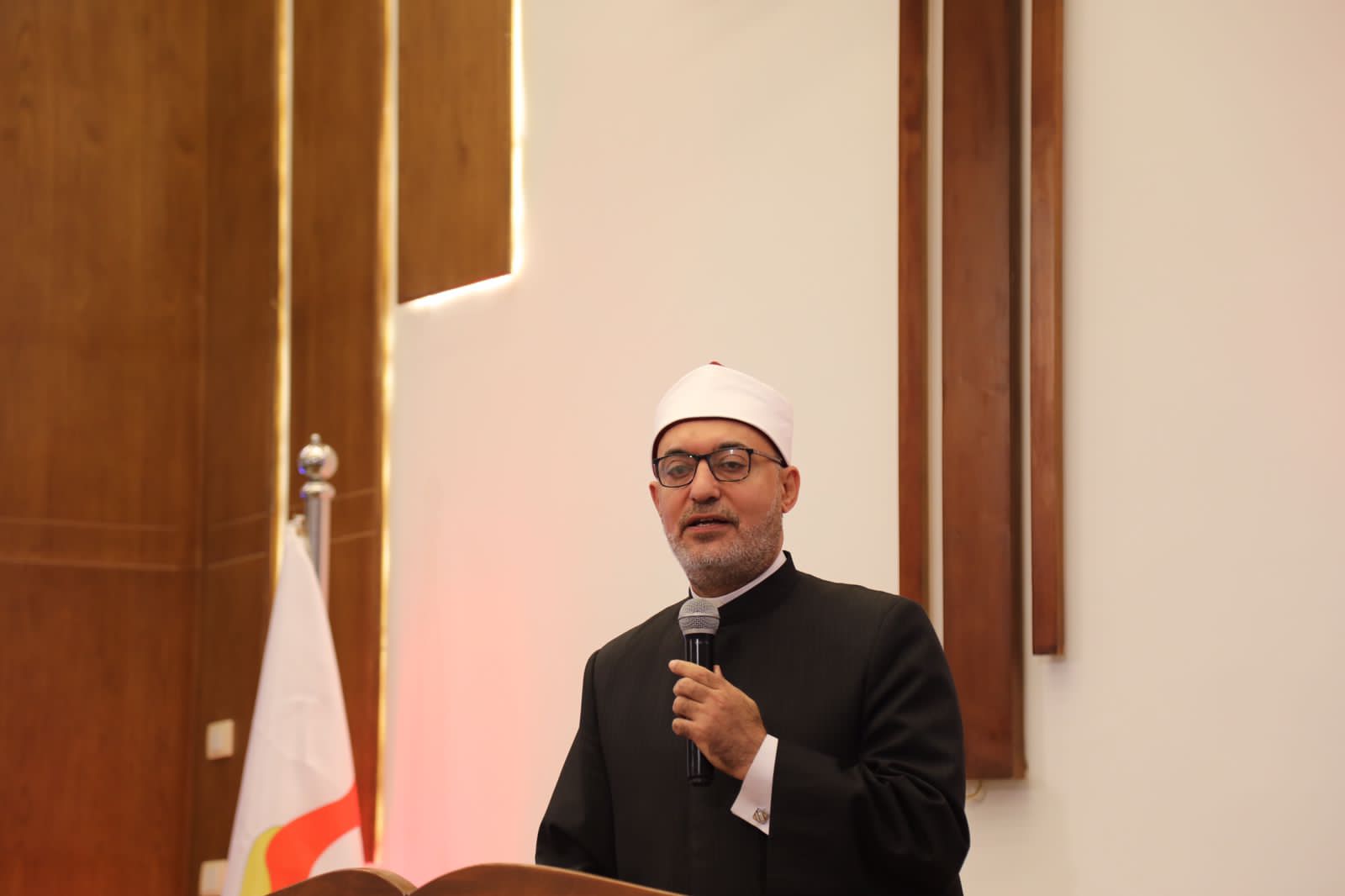 الأمين العام لمجمع البحوث الإسلامية 