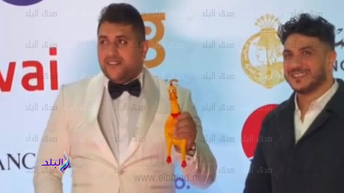 أحمد رأفت مذيع الشارع
