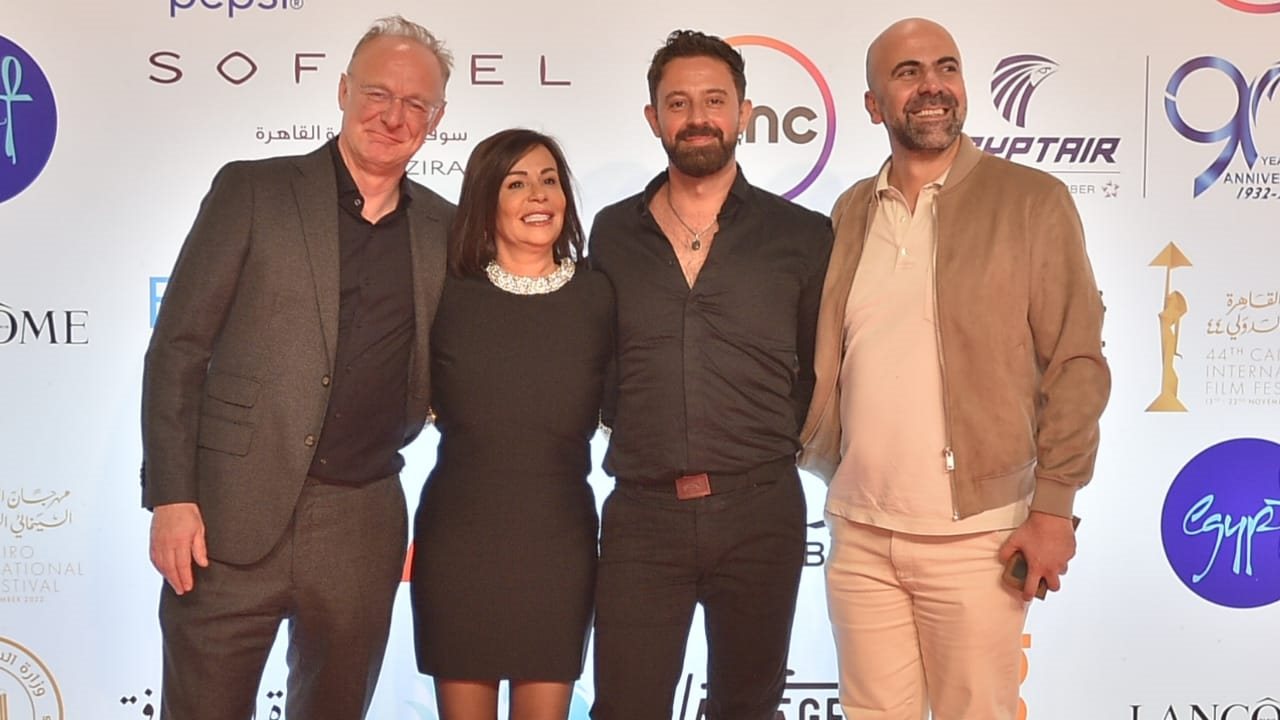 أبطال فيلم علم