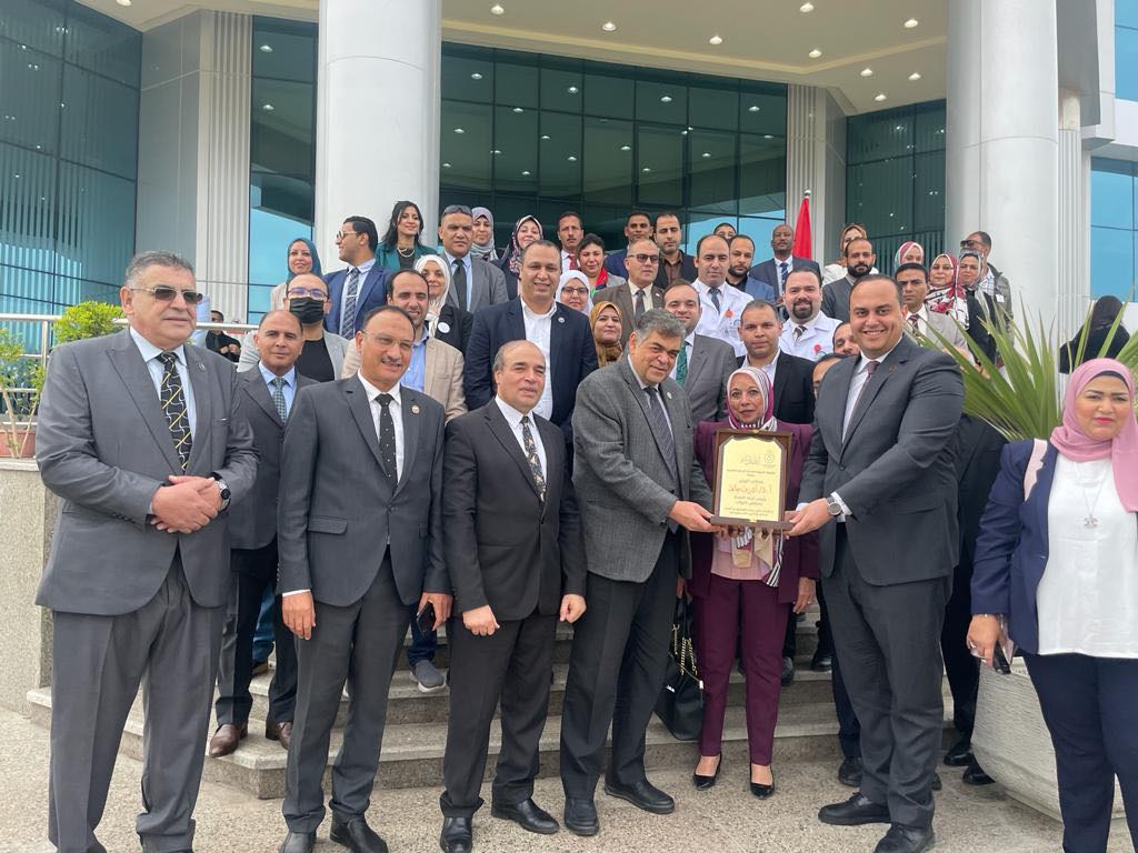 وفد  لجنة الشئون الصحية بمجلس النواب 