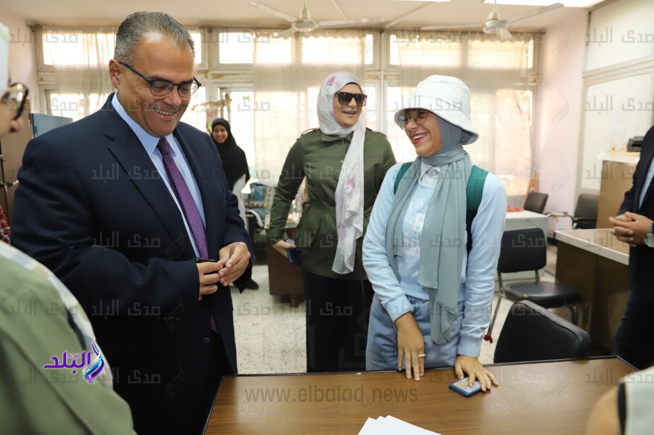 كلية البنات جامعة عين شمس