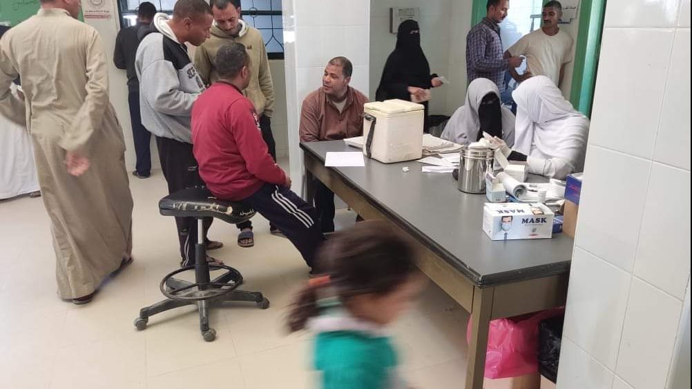 الكشف الطبي علي المرضي بالمجان في وسط سيناء 
