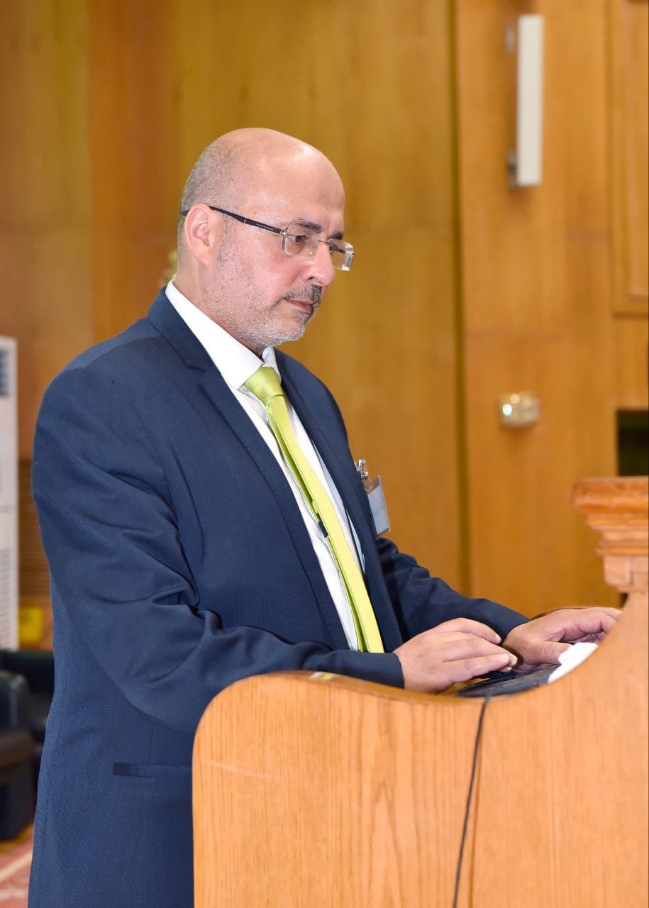 الدكتور محمد أنور