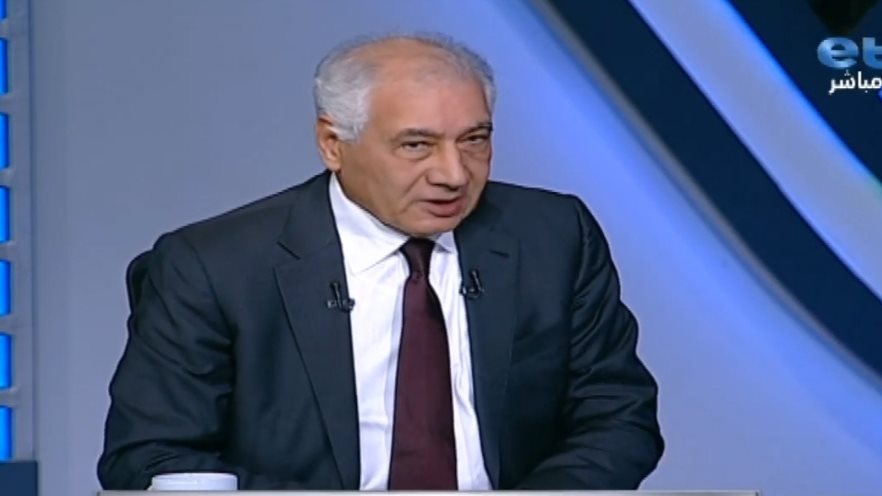 الدكتور احمد جلال