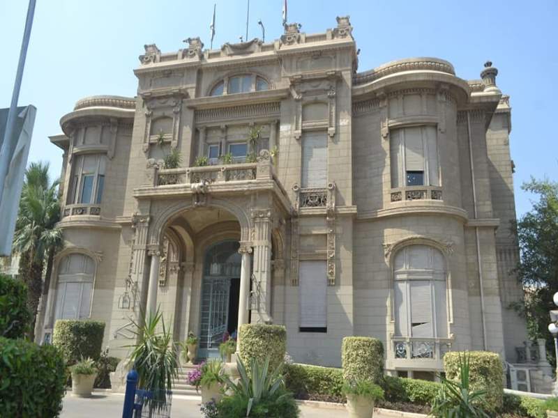 جامعة عين شمس 