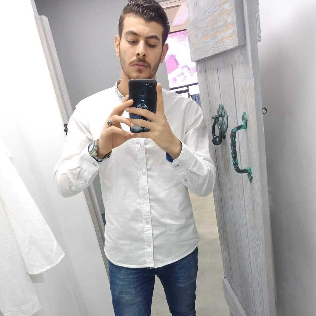 f5ca2c5d-7dd1-4579-a099-1fc4949905de