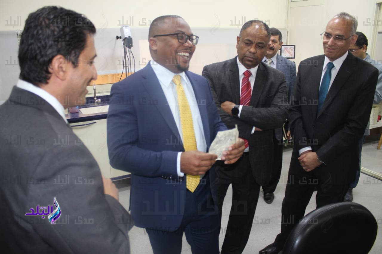 زيارة مدير مركز سميث للابتكار للمركز القومى للبحوث