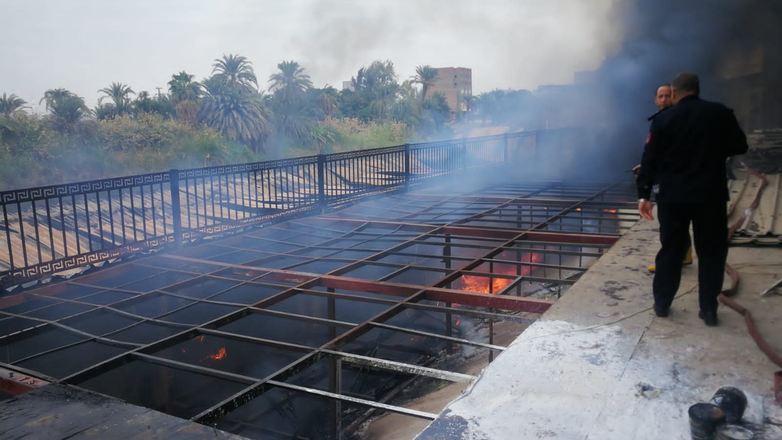 اندلاع حريق في نادي الأطباء بأسيوط 