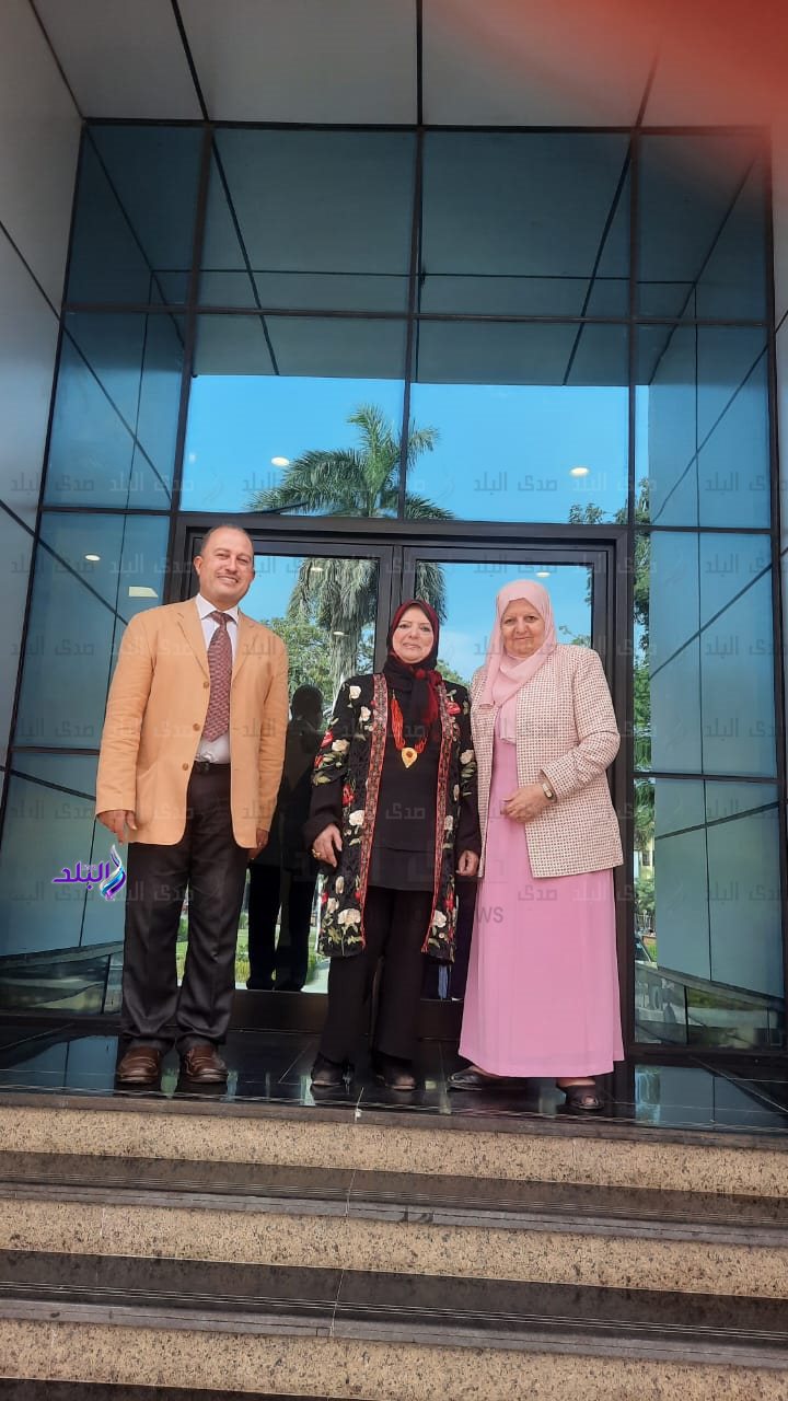 الاجتماع السادس عشر لمكتب الجوائز بجامعة عين شمس