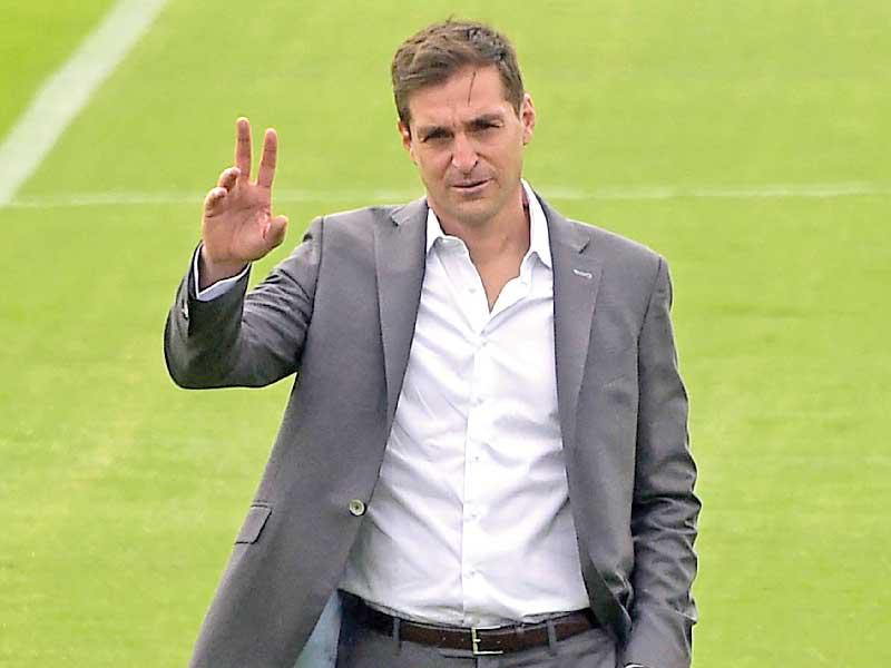 دييجو ألونسو المدير الفني لمنتخب أوروجواي