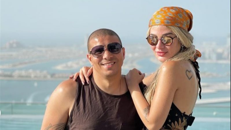 محمد زيدان وزوجته
