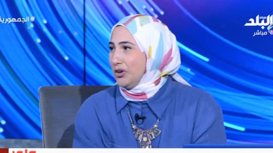 الناقدة الرياضية الاء عمر