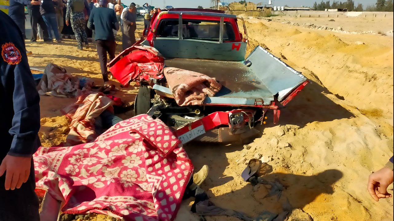 انقلاب سيارة عمالة بالبحيرة 