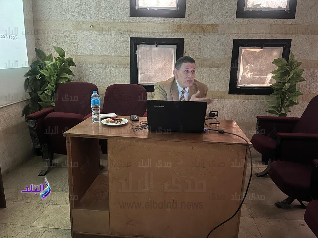 ندوة بصيدلة عين شمس
