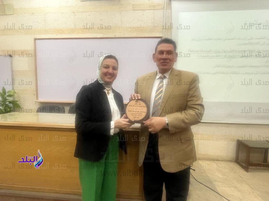ندوة بصيدلة عين شمس