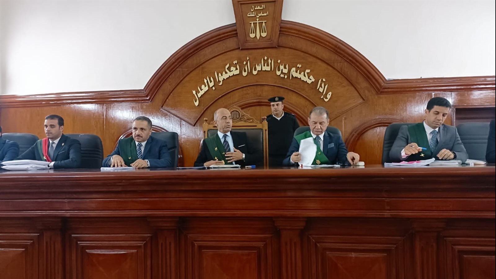 تأجيل محاكمة رئيس جامعة دمنهور