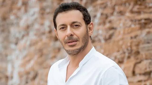 مصطفى شعبان