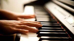 عازف موسيقى