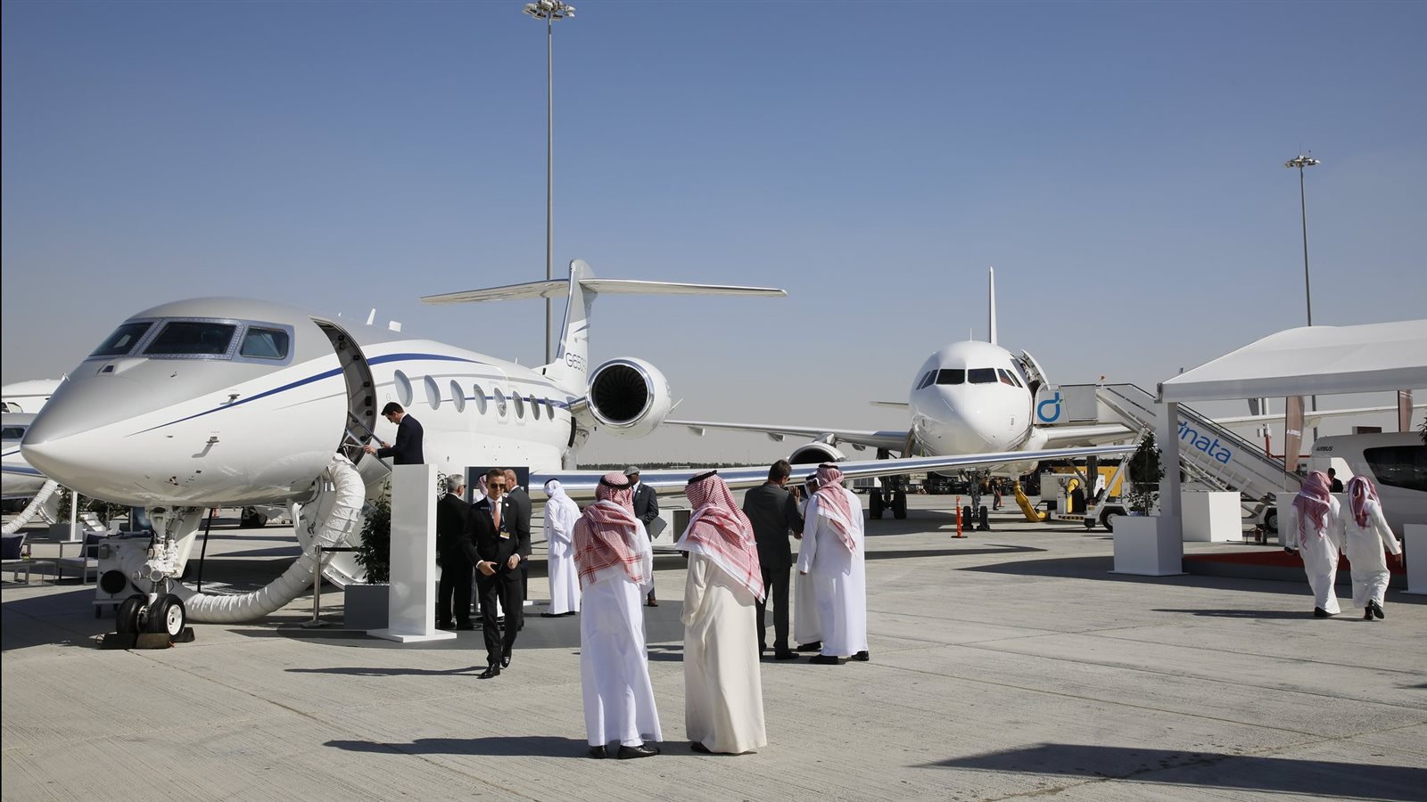 معرض الطائرات الخاصة في دبي 