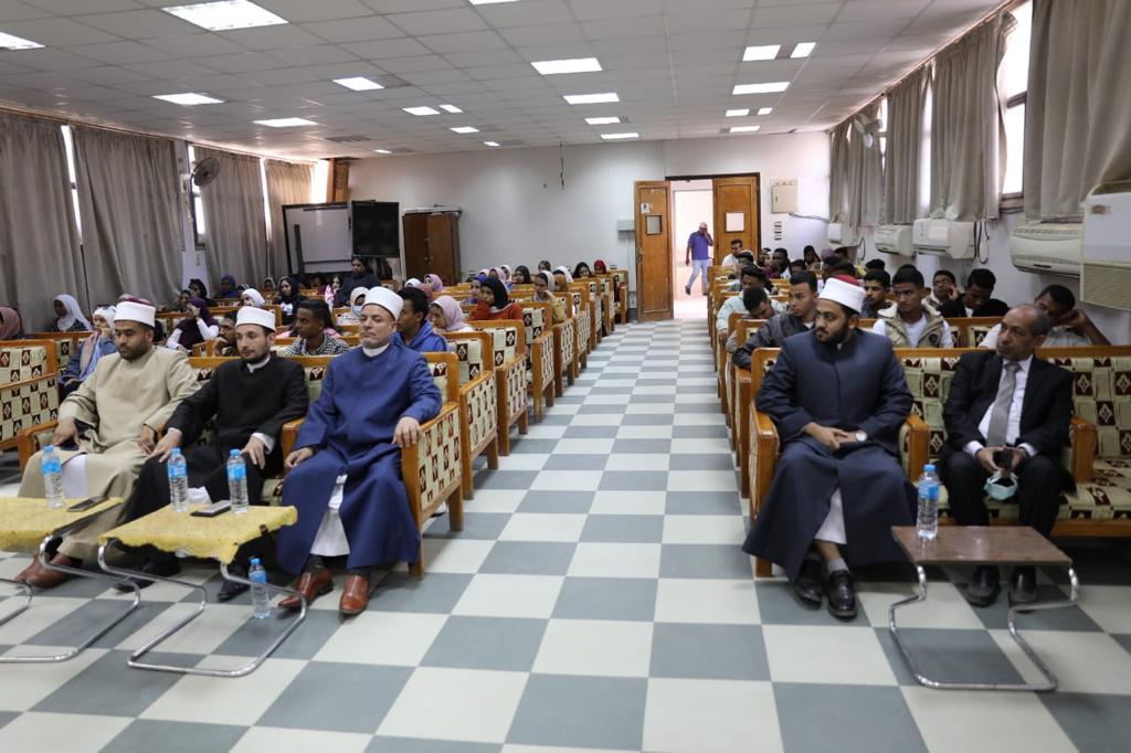 اعضاء مركز الأزهر العالمي للفتوى الإلكترونية 