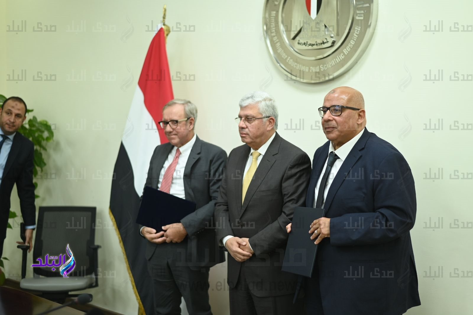 وزير التعليم العالي والبحث العلمي