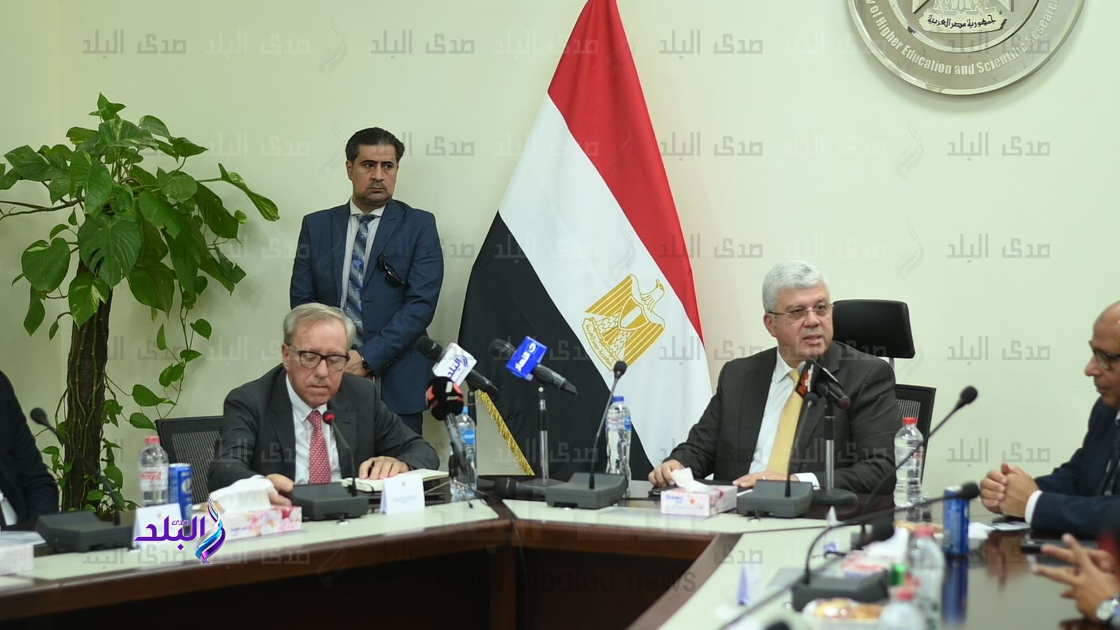 وزير التعليم العالي والبحث العلمي