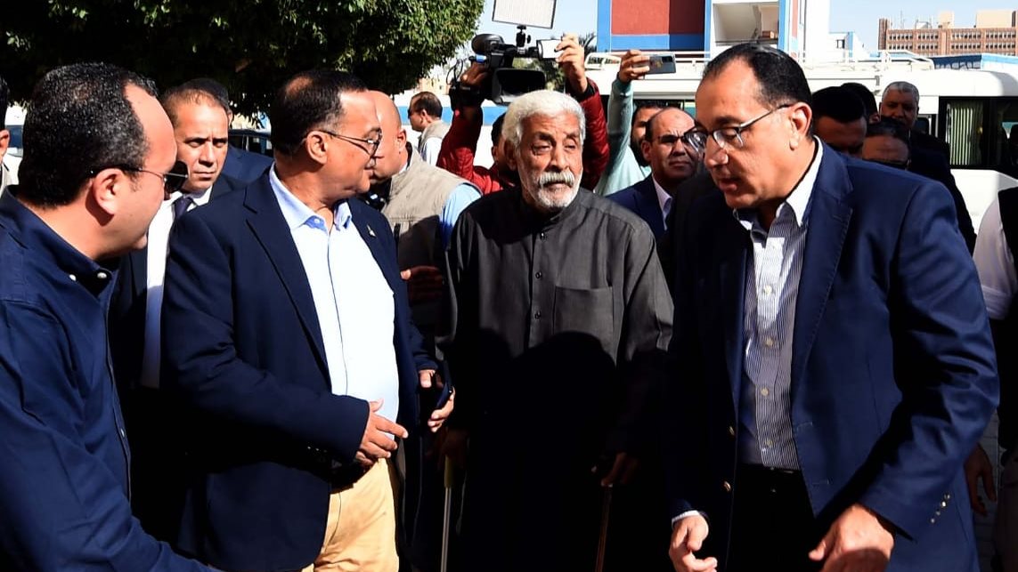 مصطفى مدبولي رئيس الوزراء في السويس