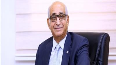 حسانين توفيق،عضو لجنة التعليم والاتصالات بمجلس الشيوخ