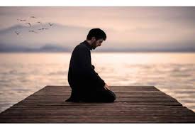 لماذا لا يجوز الصلاة عند شروق الشمس