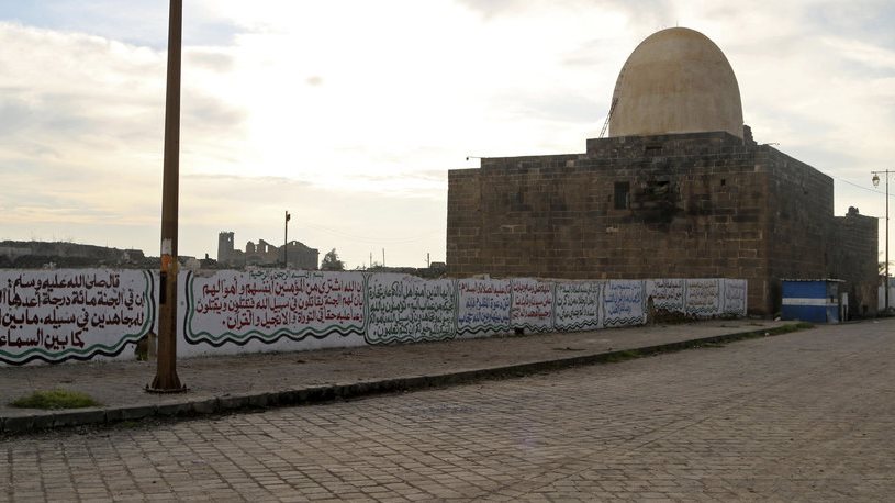 مقتل إمام مسجد أمام منزله في سوريا