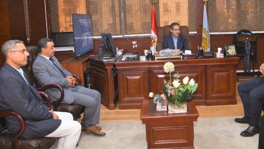 محافظ الغربية