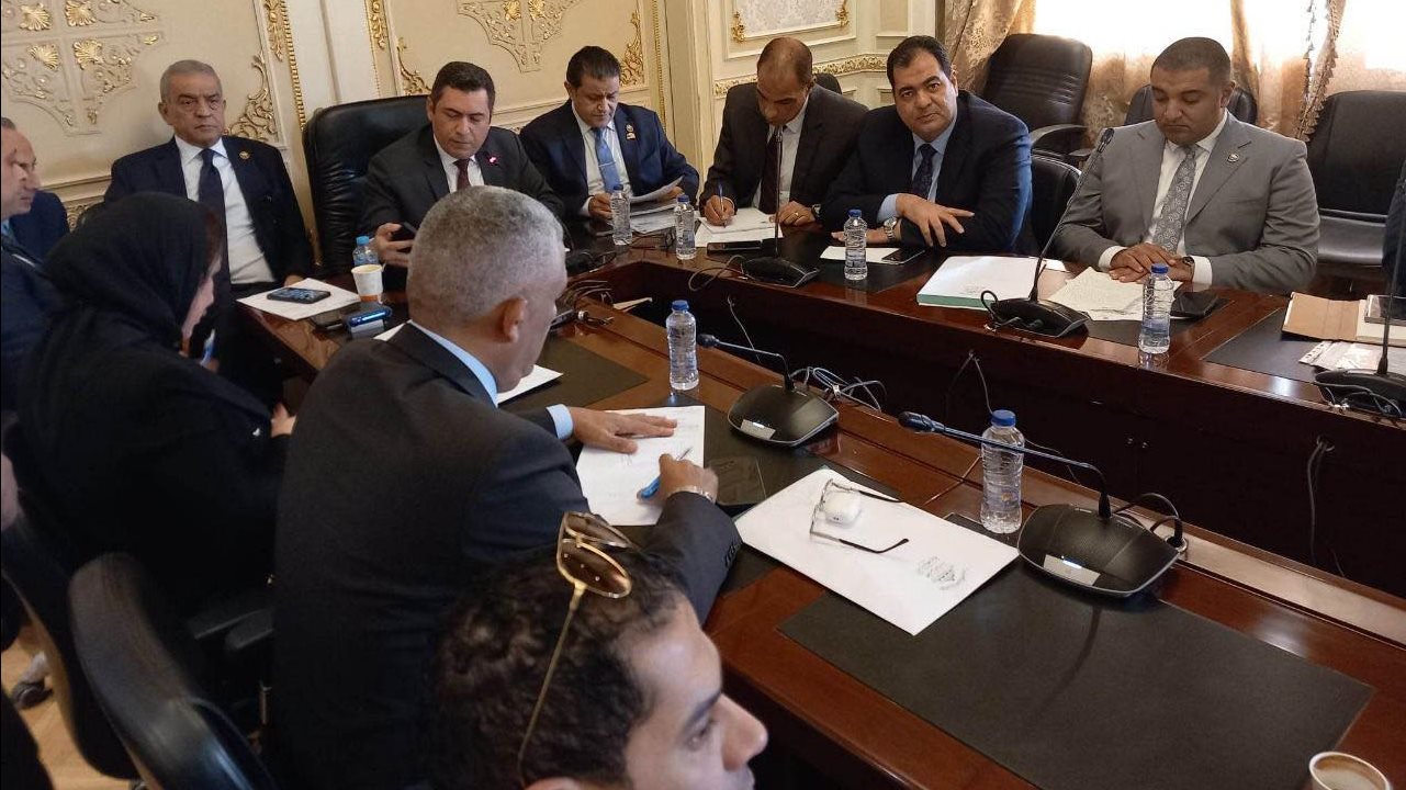 إجتماع لجنة الصناعة بالبرلمان