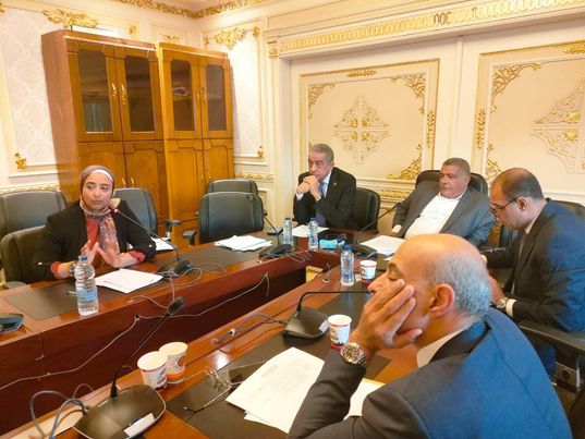 اجتماع لجنة الصناعة