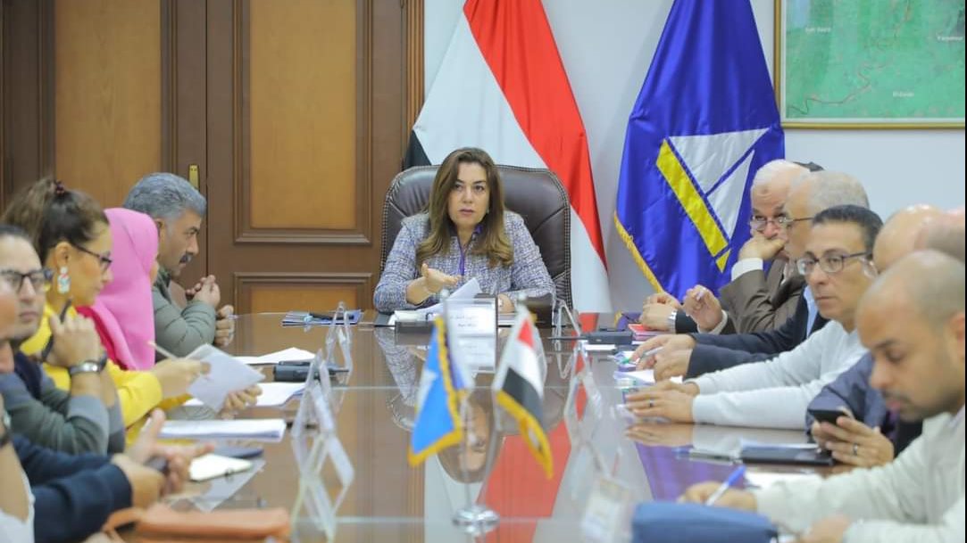 منال عوض محافظ دمياط