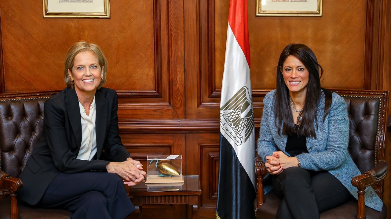 وزيرة التعاون ونظيرتها النرويجية 