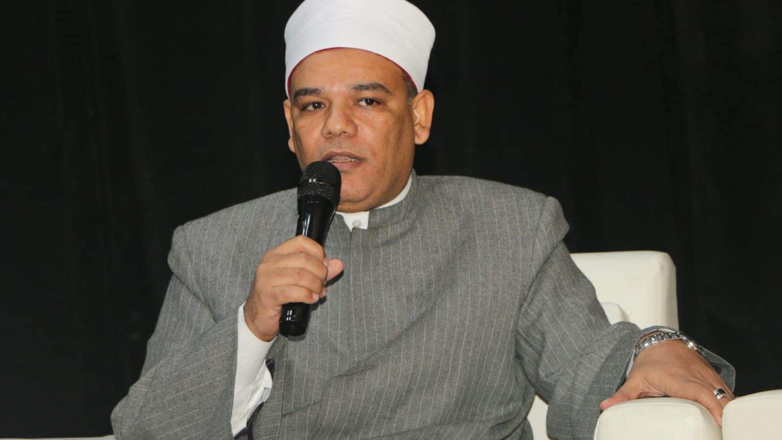  الدكتور الشيخ عبد المهيمن السيد مندوب عن وزارة الأوقاف