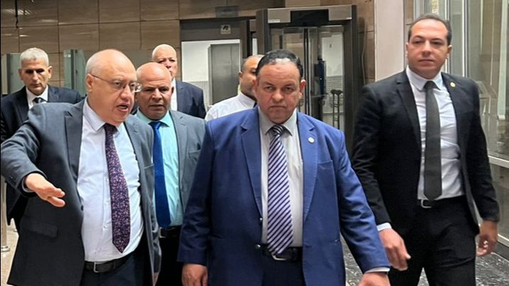 جمارك مطار القاهرة 