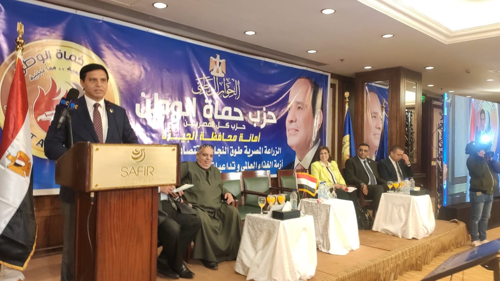  النائب اللواء طارق نصير خلال الجلسة 