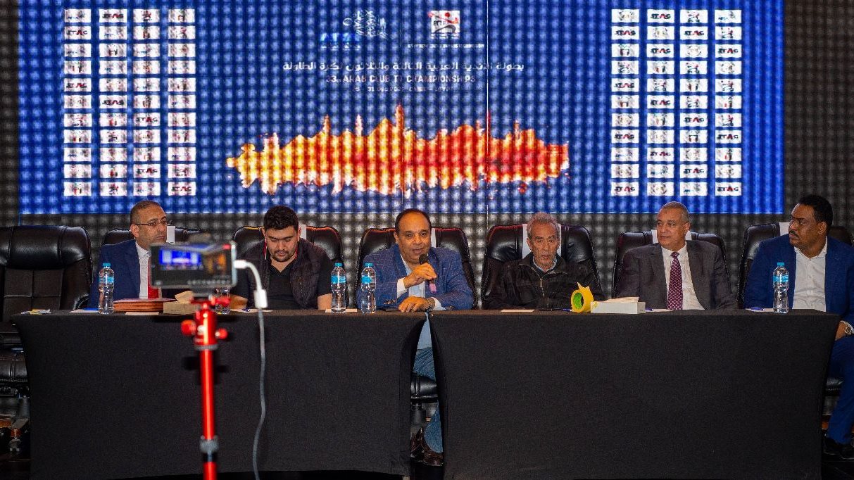 صورة من المؤتمر الصحفي 