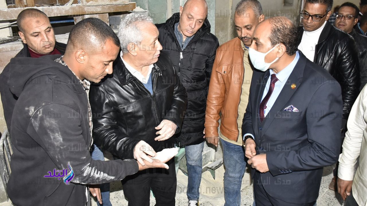محافظ الأقصر يتابع عمل المطاحن