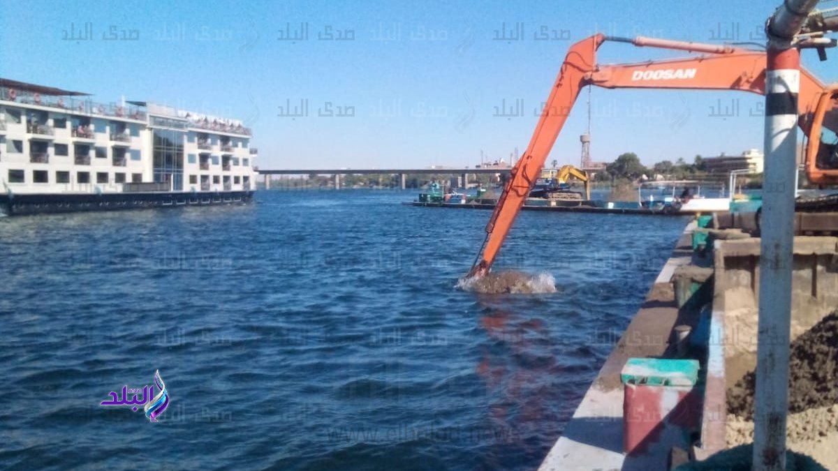 تكريك المجرى السياحى بالأقصر 