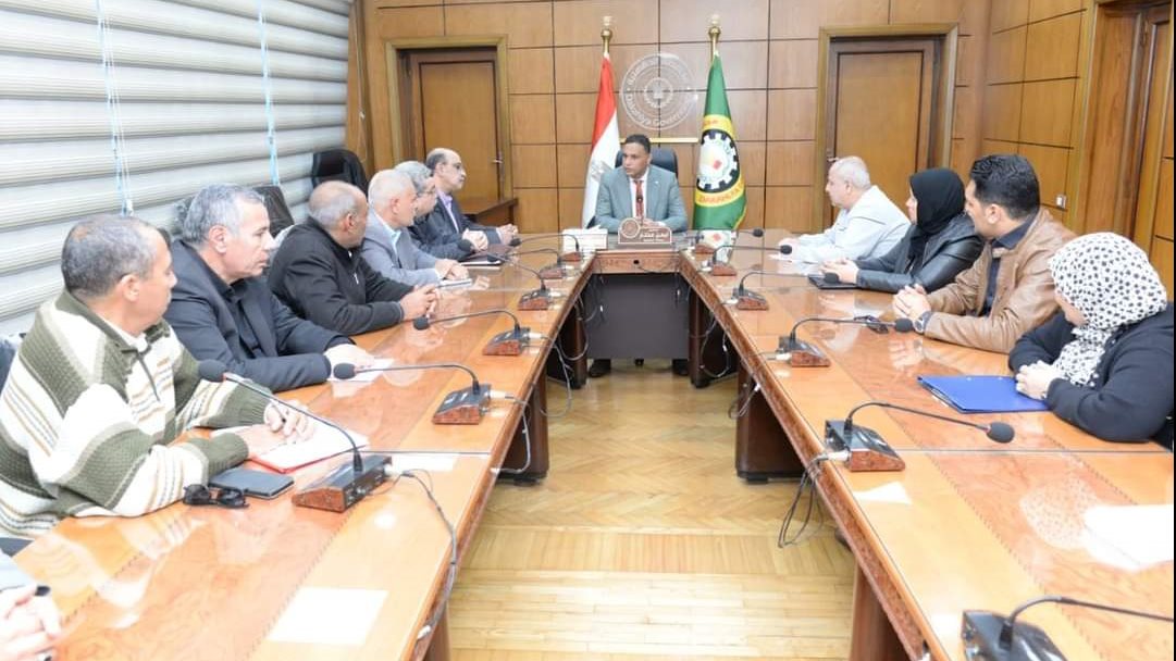 صورة من الاجتماع صورة من الاجتماع