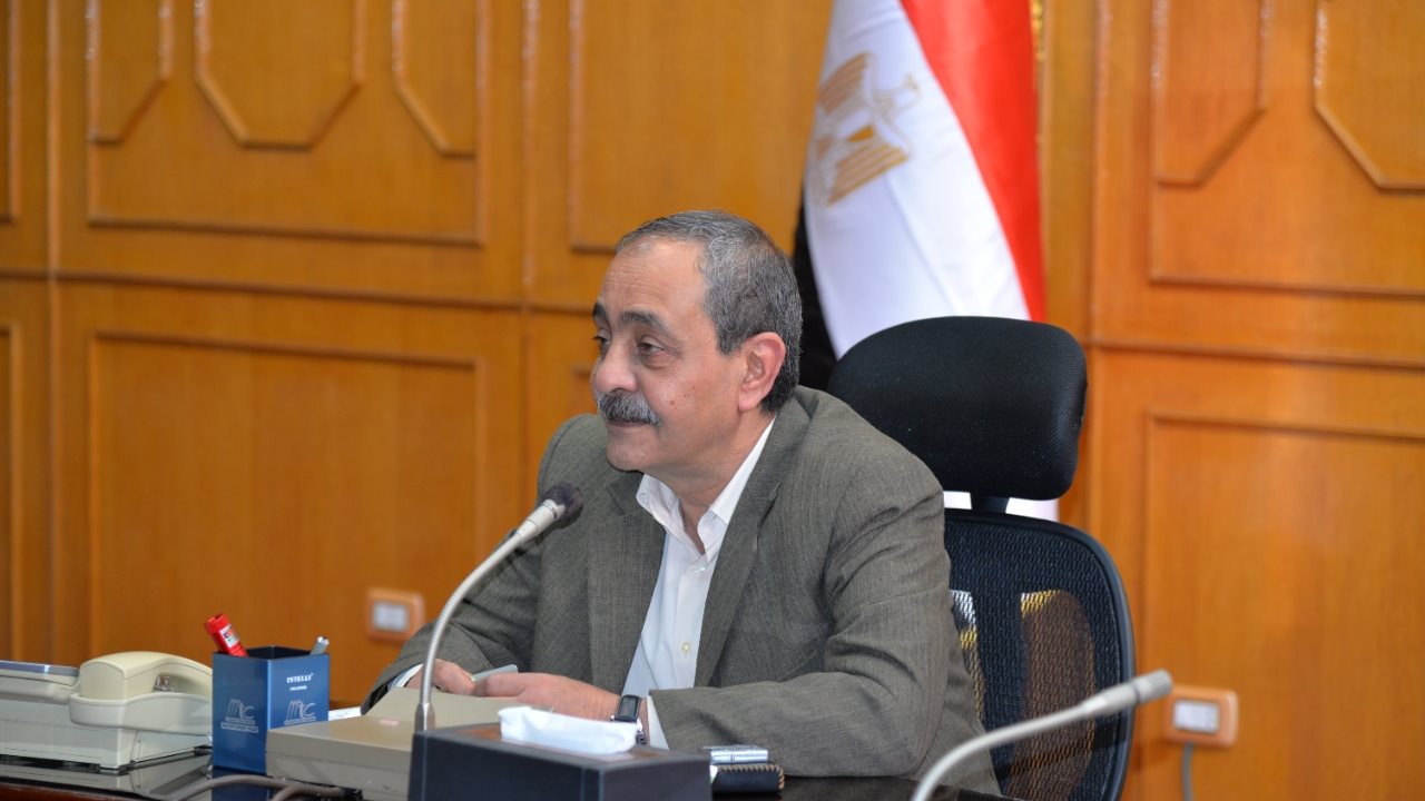 خلال الاجتماع 