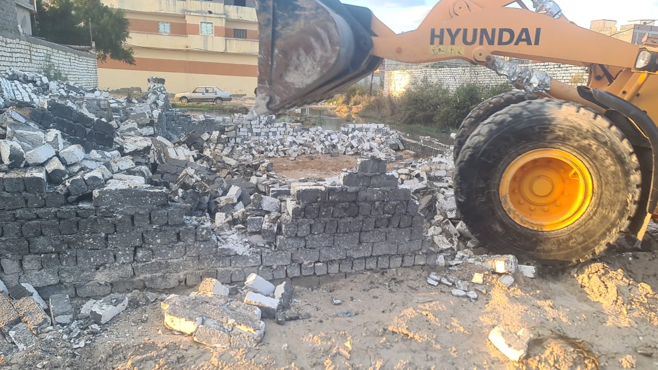 إيقاف أعمال بناء مخالف في الإسكندرية  إيقاف أعمال بناء مخالف في الإسكندرية