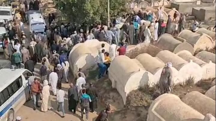تشيع جثامين شهداء لقمة العيش فى حادث إنهيار بيارة صرف صحى با